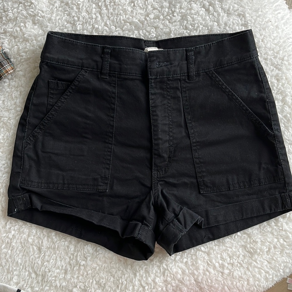 Black jean shorts 🖤